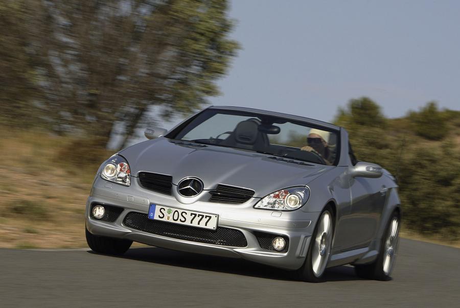  Mercedes-Benz SLK55 AMG 2005 года  (фото 33 из 96)